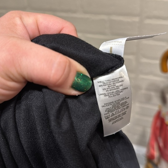 Loft dress Black Women's 4 petite scalloped capped sleeve stretch NEW - Picture 7 of 7